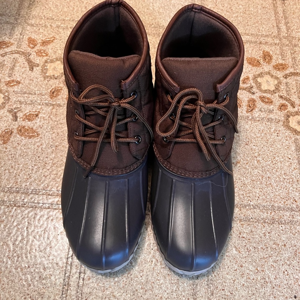 Boots size 11 Euc